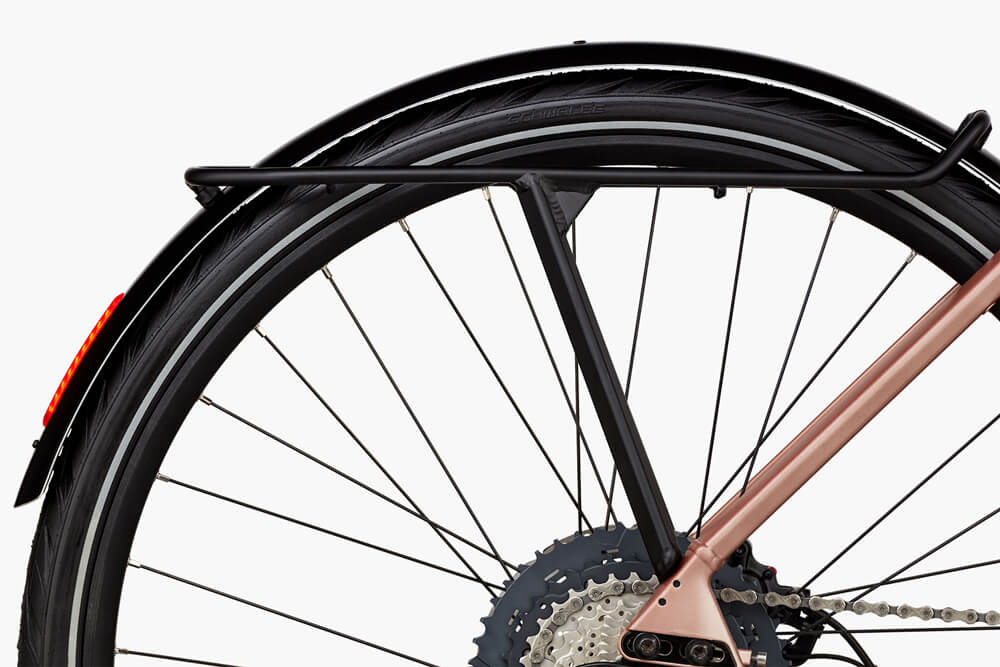 Smartphone app interface of the Riese & Müller UBN Seven Silent electric bike showing ride data and security alert