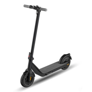 InMotion Air tõukeratta eest nurga alt vaade